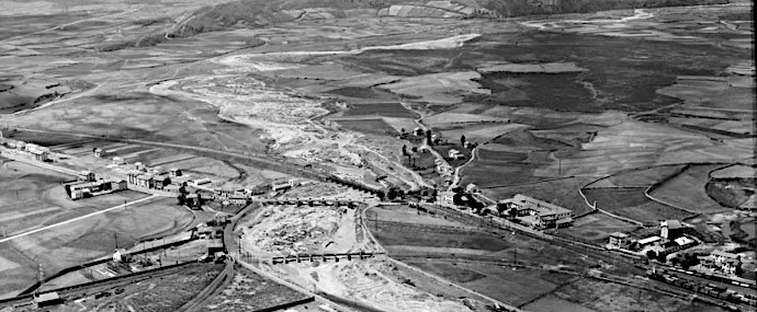 Serie de 82 Fotografas Areas Oblicuas antiguas de Reinosa Mataporquera Embalse del Ebro Arija y Los Corrales de Buelna